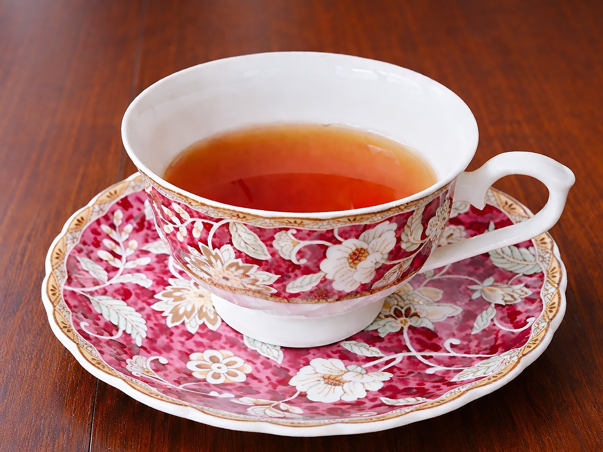 アールグレイの紅茶をいれたティーカップ